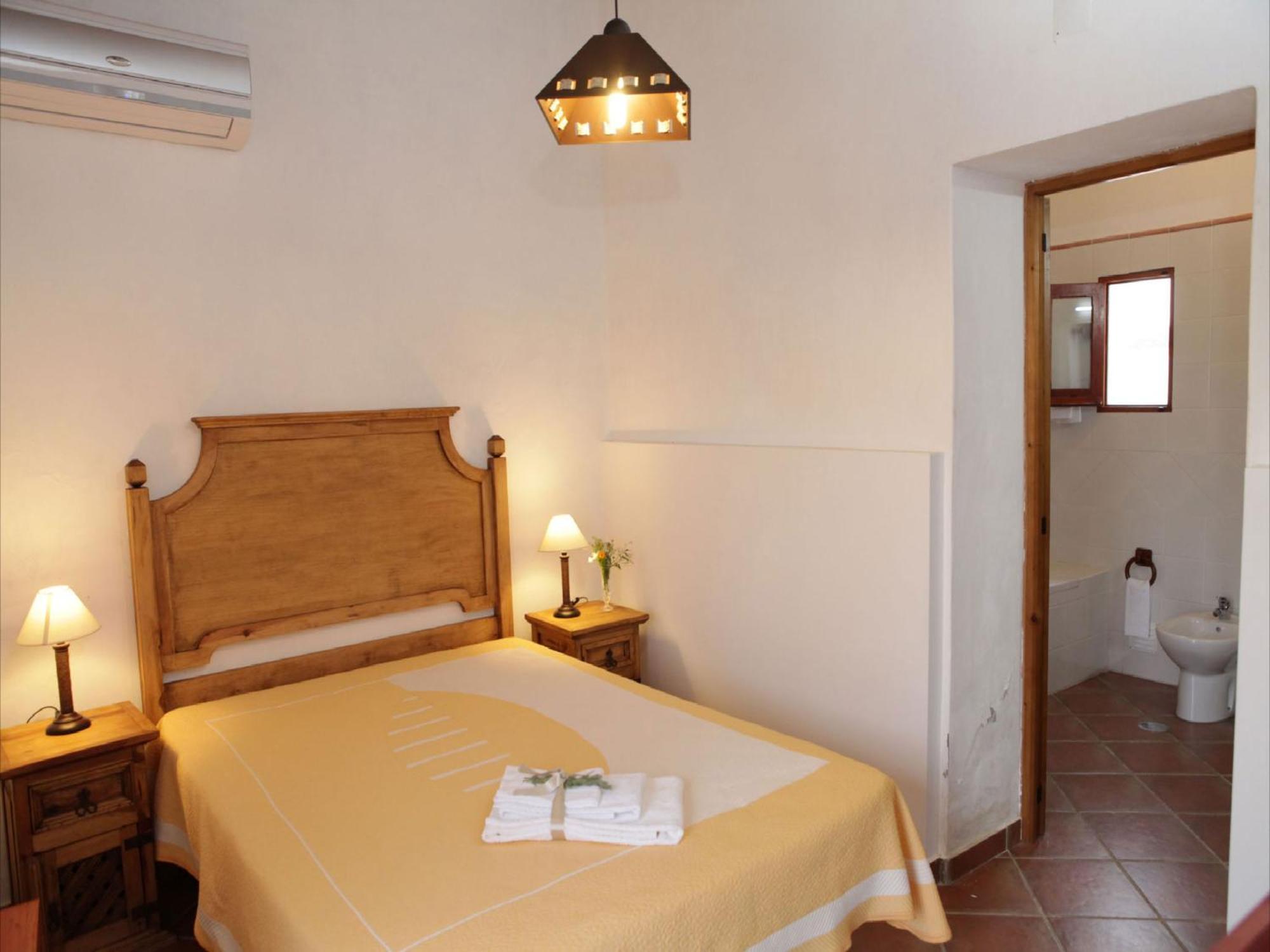 Casas Do Palheiro Velho Guest House คาสโตรมาริม ภายนอก รูปภาพ