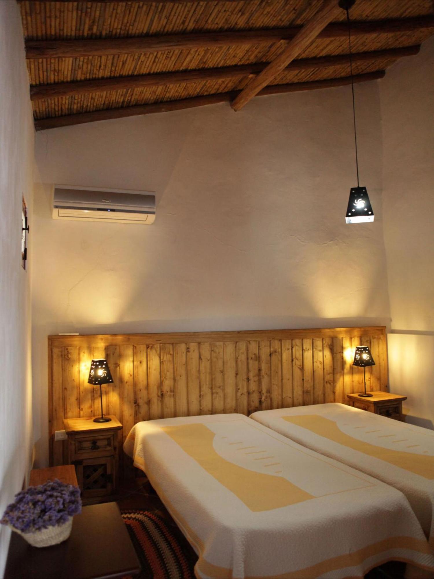 Casas Do Palheiro Velho Guest House คาสโตรมาริม ภายนอก รูปภาพ