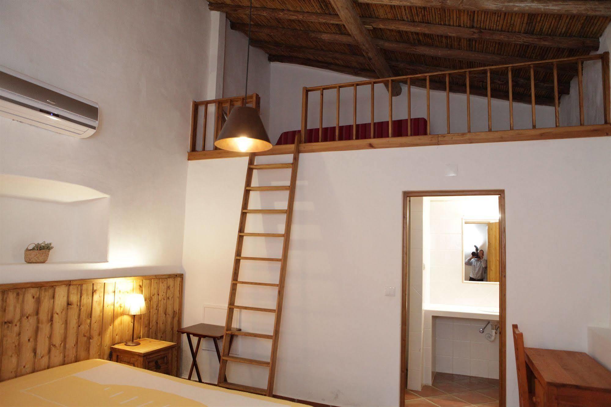 Casas Do Palheiro Velho Guest House คาสโตรมาริม ภายนอก รูปภาพ
