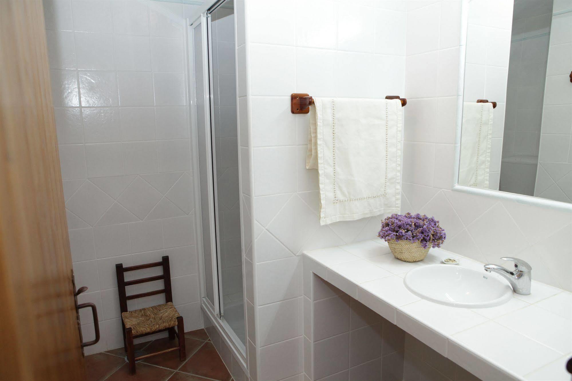 Casas Do Palheiro Velho Guest House คาสโตรมาริม ภายนอก รูปภาพ
